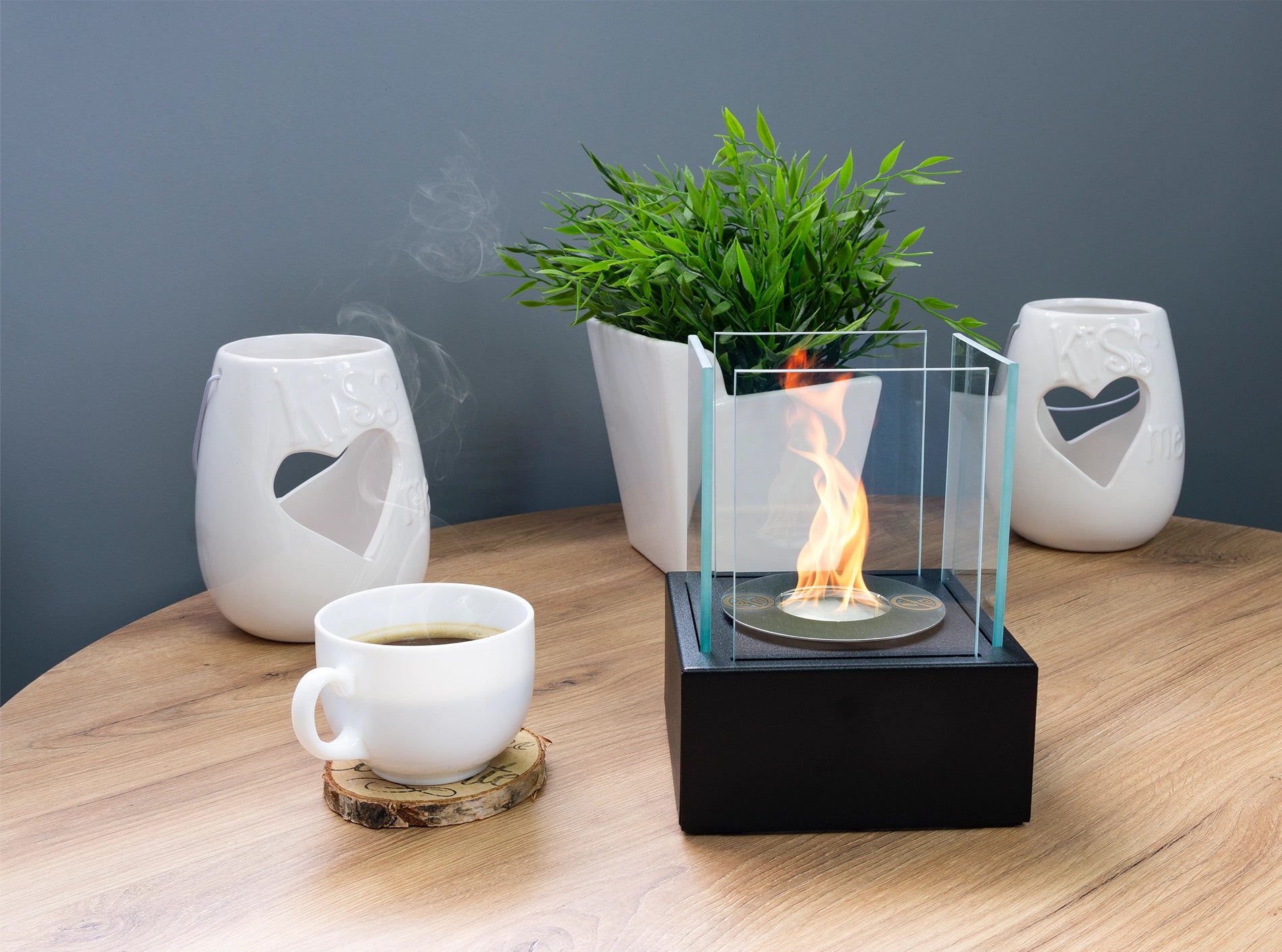 one.Luma130 Design Tischkamin in Schwarz