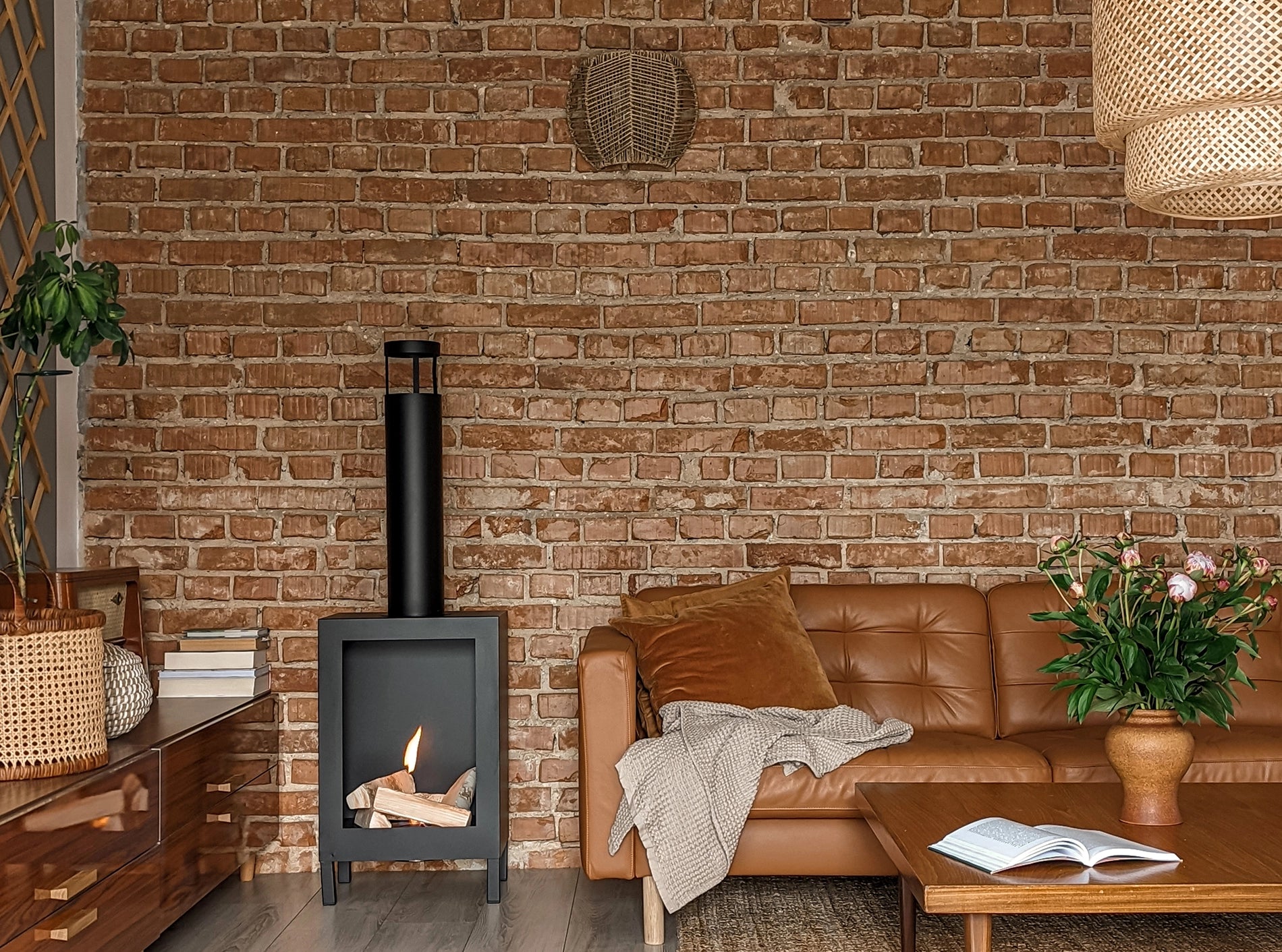 three.Classic | Eleganter, klassischer Bioethanol-Standkamin