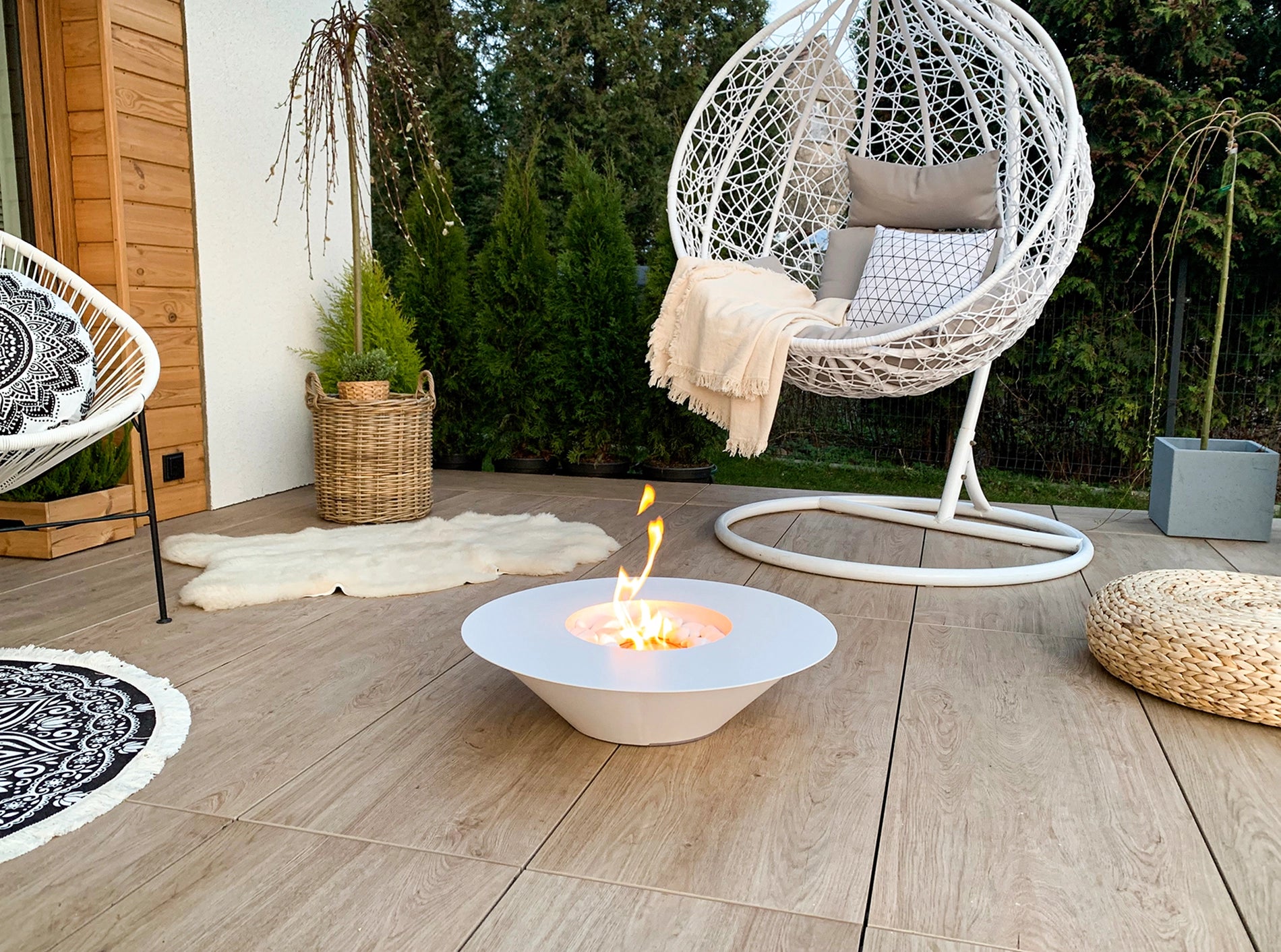 two.Sun Runde Bioethanol-Feuerschale in Weiß