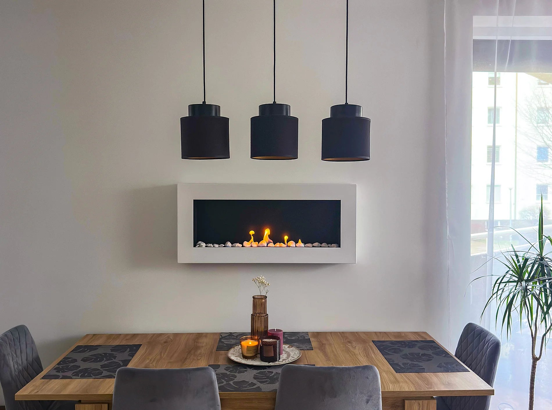 four.Frame Eleganter Wandkamin 900x400 in Weiß