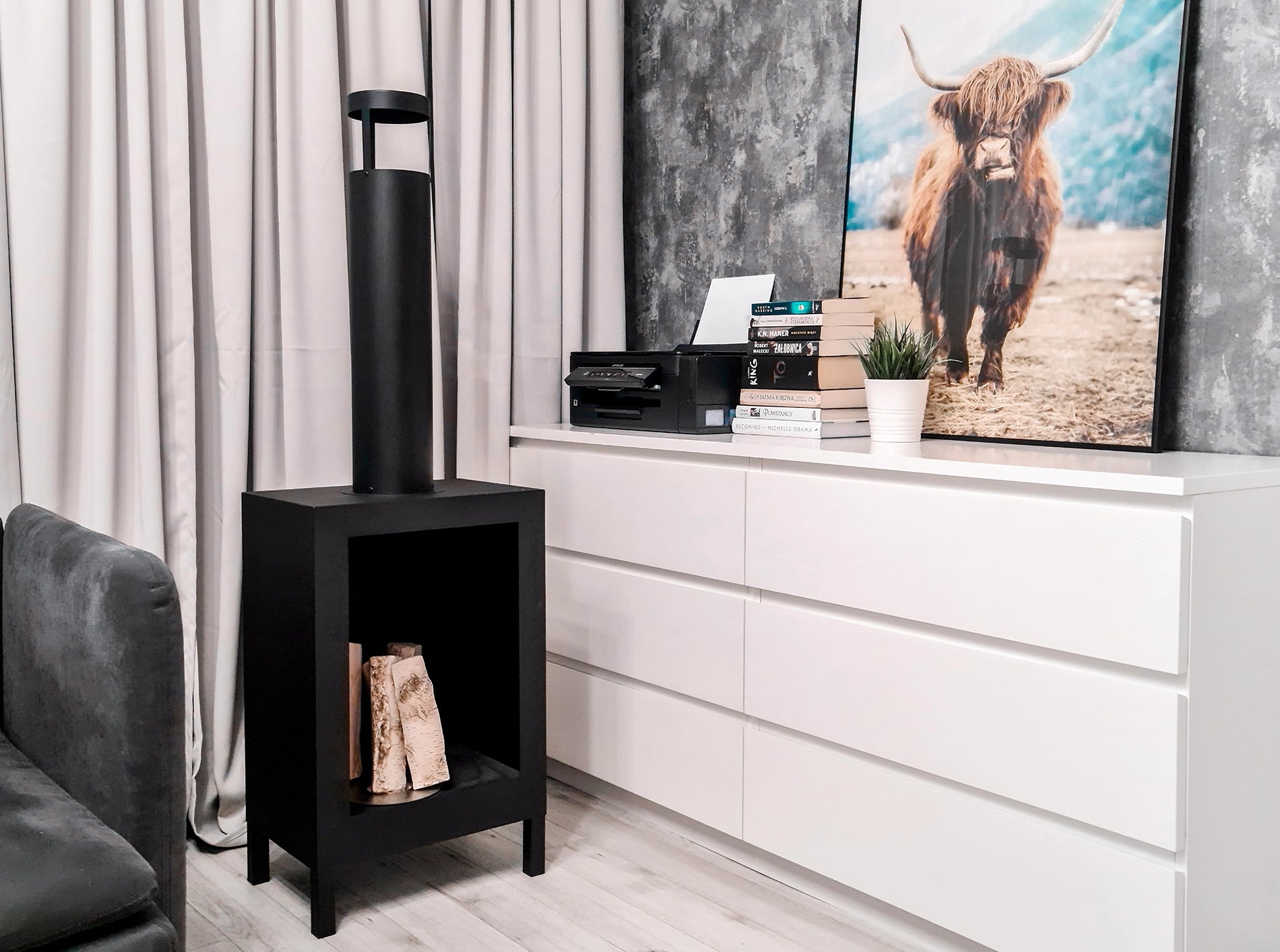 three.Classic | Eleganter, klassischer Bioethanol-Standkamin