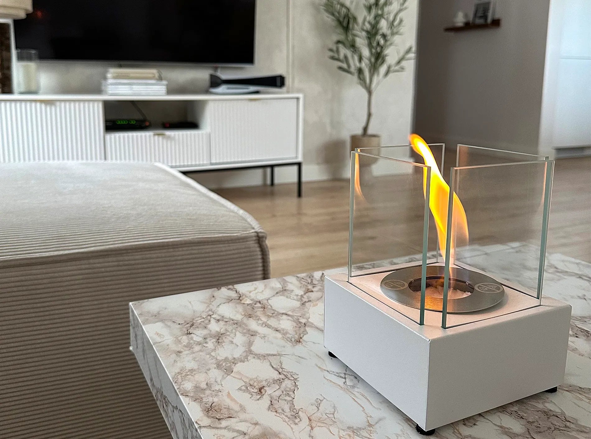 one.Luma130 Design Tischkamin in Weiß